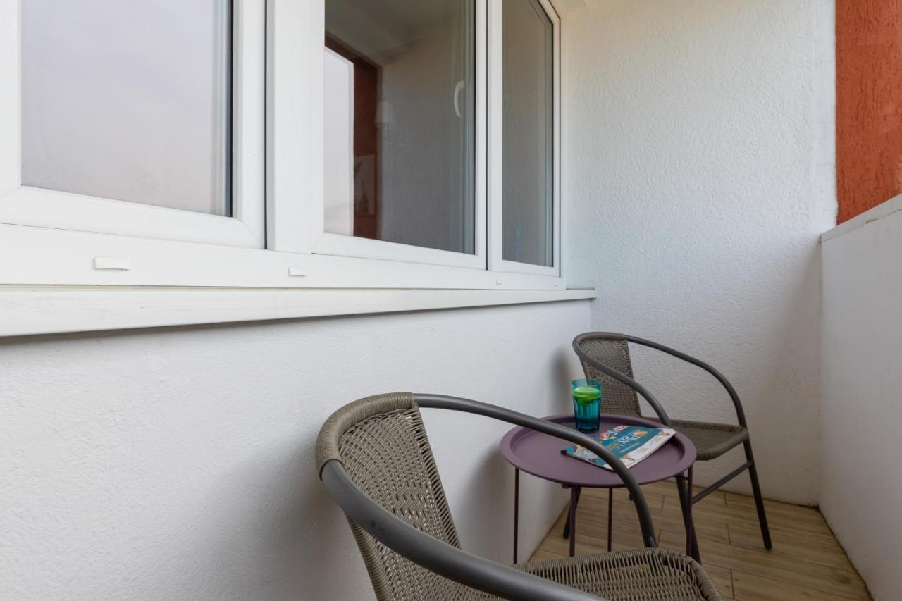 Apartaments Solec 79 By Noclegi Renters Varşovia Exterior foto