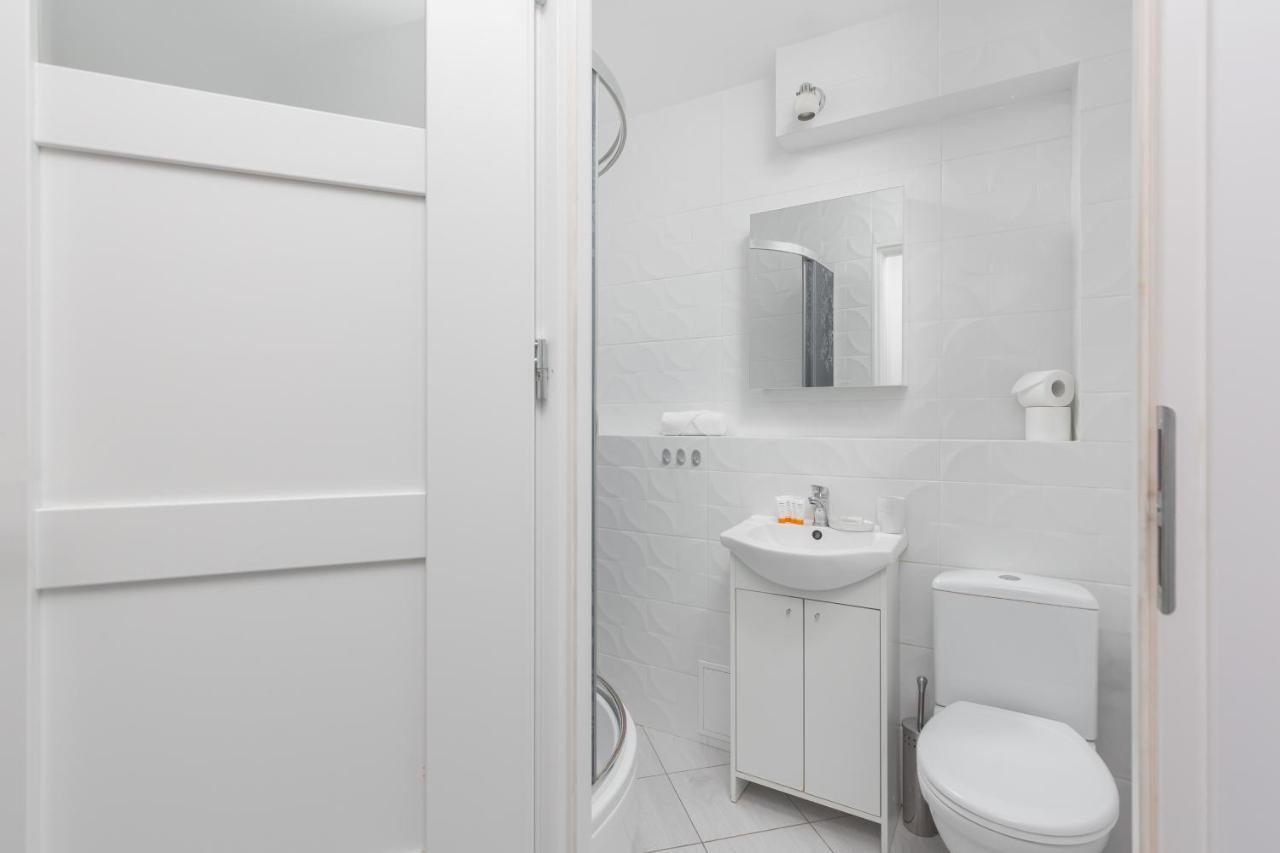 Apartaments Solec 79 By Noclegi Renters Varşovia Exterior foto