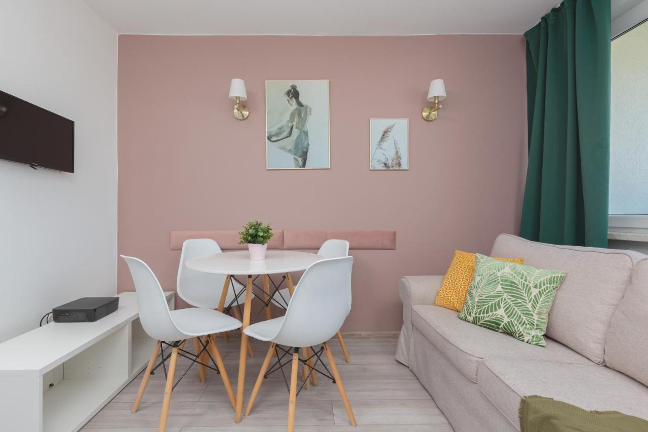 Apartaments Solec 79 By Noclegi Renters Varşovia Exterior foto