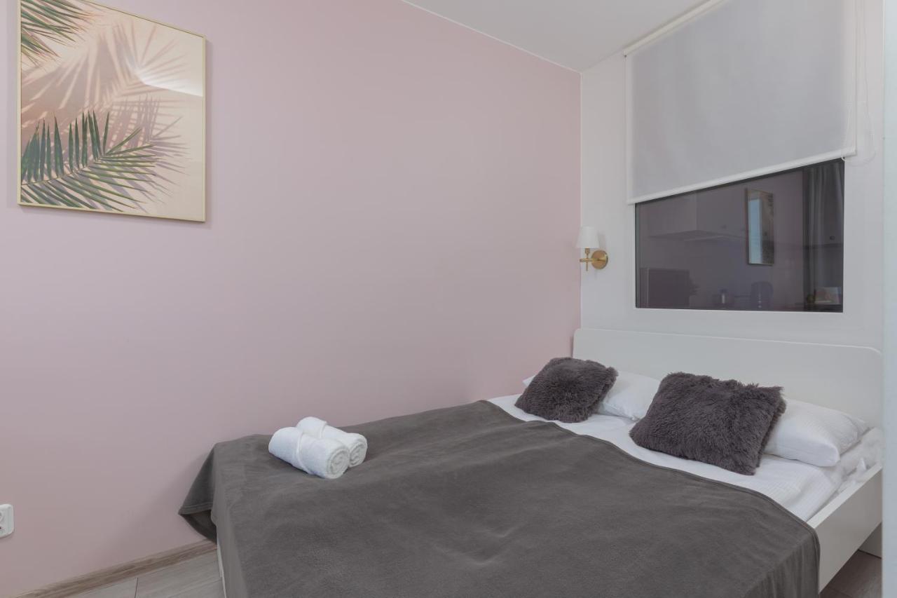 Apartaments Solec 79 By Noclegi Renters Varşovia Exterior foto