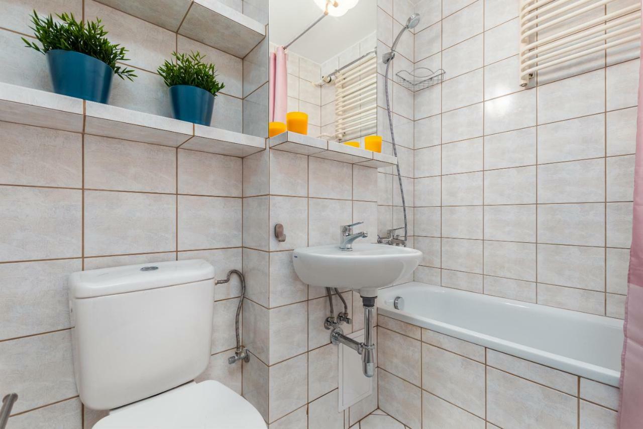 Apartaments Solec 79 By Noclegi Renters Varşovia Exterior foto