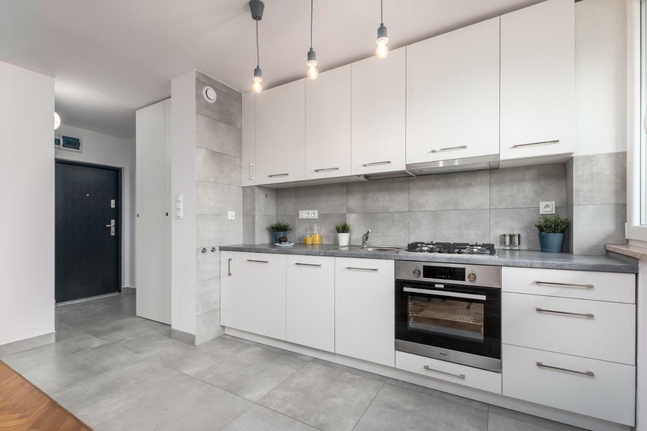 Apartaments Solec 79 By Noclegi Renters Varşovia Exterior foto